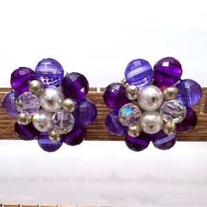 Amazing vintage purple cluster clip on earrings